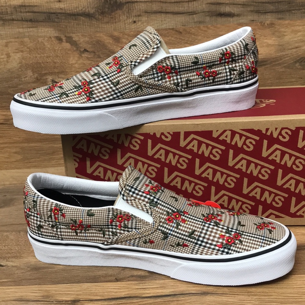 VANS CLASSIC SLIP ON BRAND NEW - Picture 14 of 16